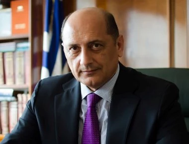 Στο ΣτΕ προσέφυγε ο δικηγόρος Π. Μαντούβαλος μετά την ποινή παύσης 6 μηνών που του επιβλήθηκε